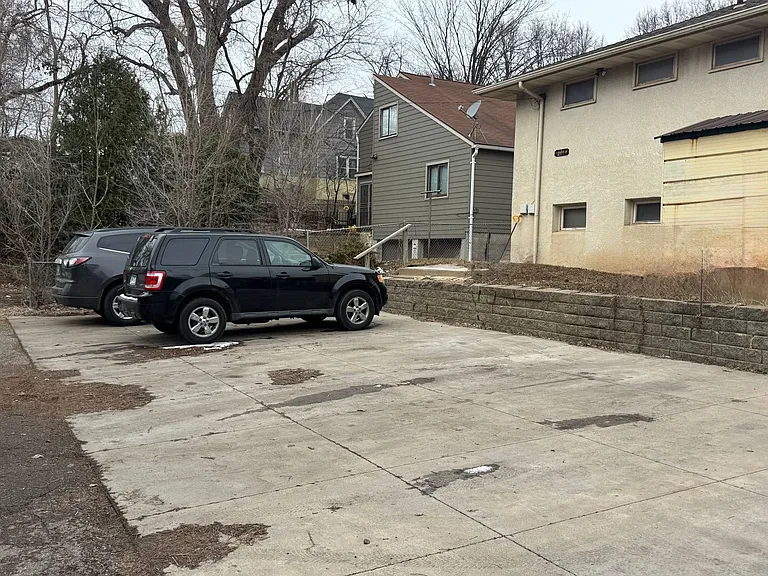 616 Ivy Ave E — Photo 13