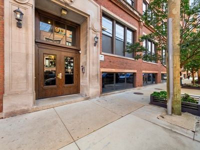 913 W Van Buren St APT 4C, Chicago, IL, 60607