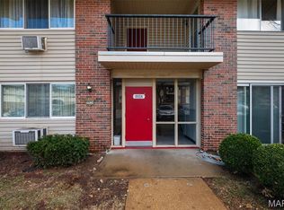 9924 S Bunker Hill Dr #G, Saint Louis, MO