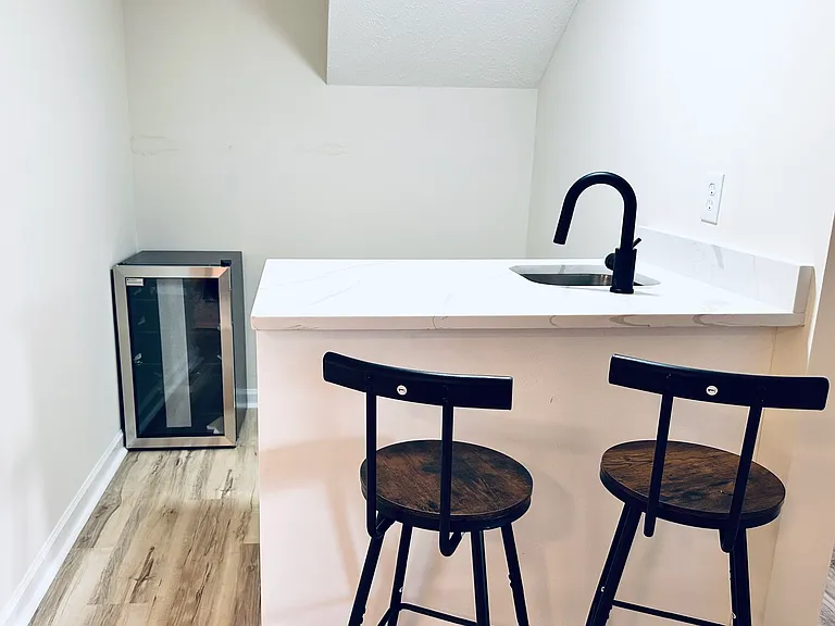 1521 Alamo Dr — Photo 17