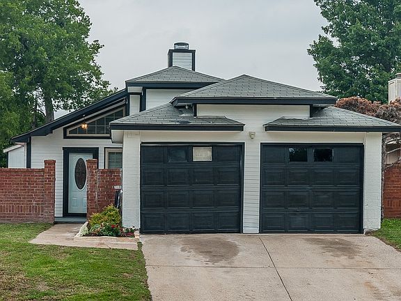 3rd image of 4707 Poppy Dr E