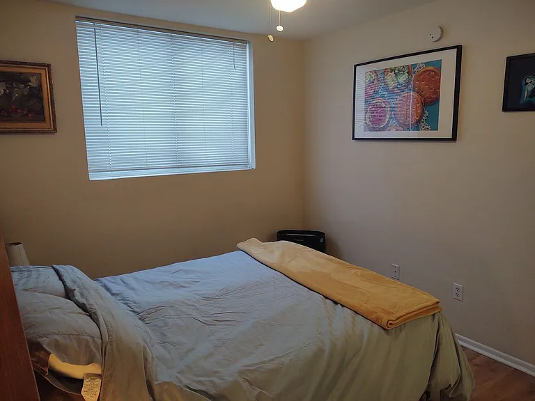 2440 Harriet Ave — Photo 5