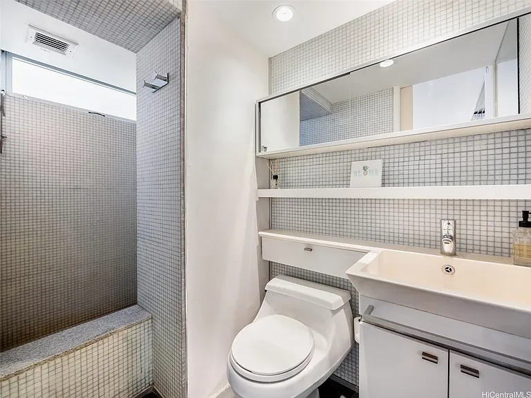 3015 Kalakaua Ave #401 — Photo 15