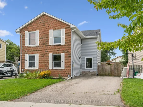 66 Banbury Rd, Brantford, ON N3P 1C3
