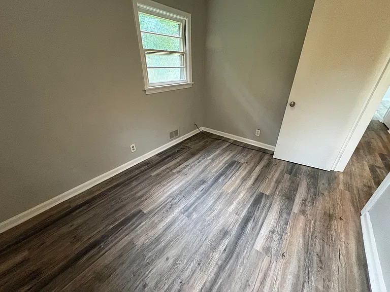 8215 Baywood Dr — Photo 12