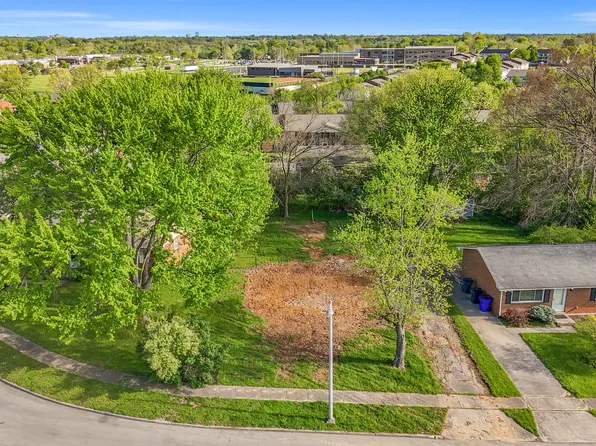 1269 Golden Gate Park, Lexington, KY 40517