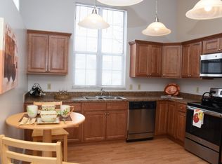 7001 W Cross Creek Trl #7360, Brecksville, OH 44141