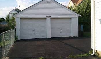 2nd image of 120 Saratoga Ave