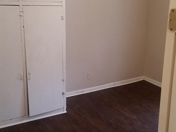 4th image of 539 Marquette Ave APT 3