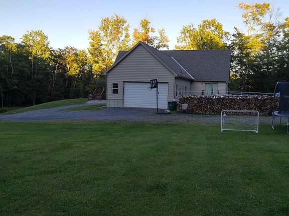Side house and fenced area
