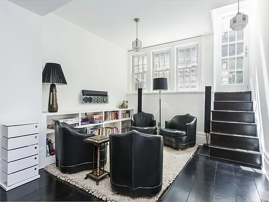 Rented by Sotheby's International Realty | media 40