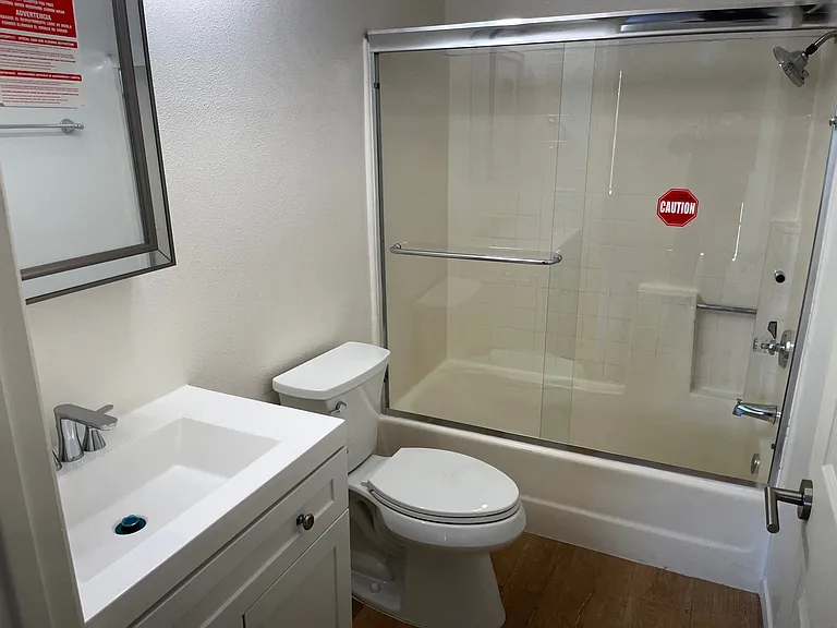 14610 Erwin St #208 — Photo 12