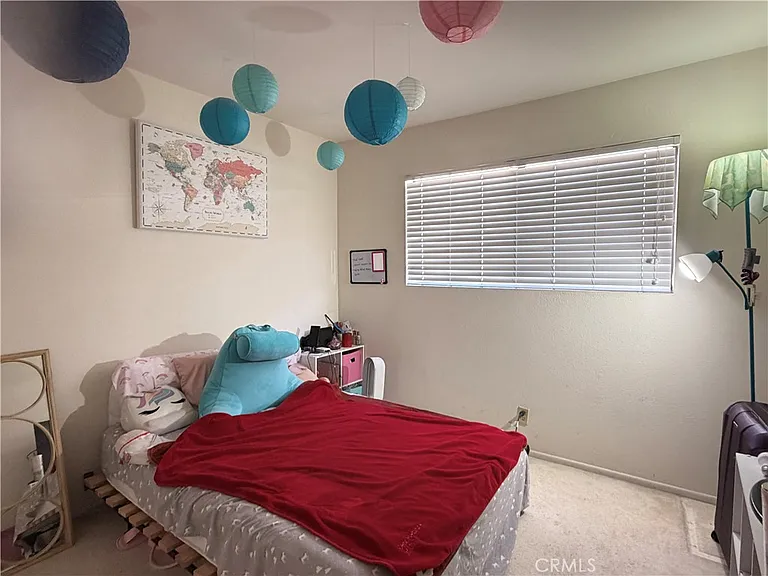 2612 W Grand Ave #C — Photo 23