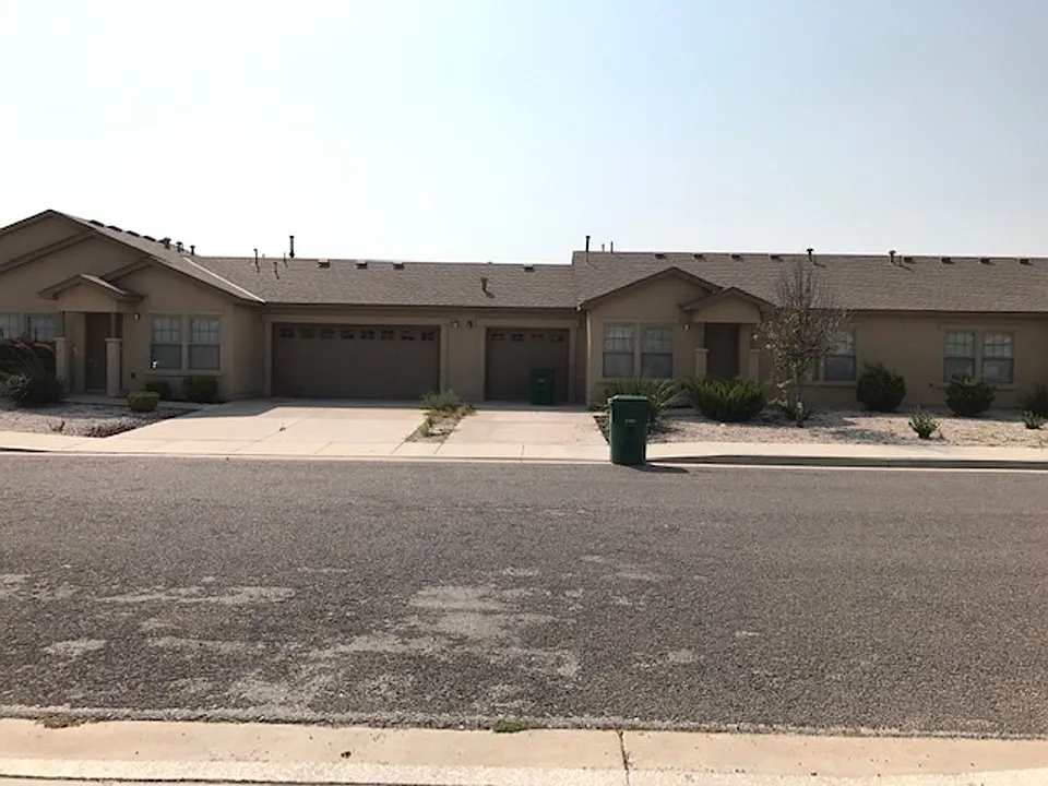 2311 N Juniper Ln