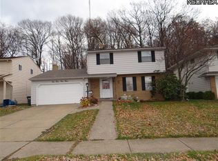 5343 Regency Dr, Parma, OH 44129