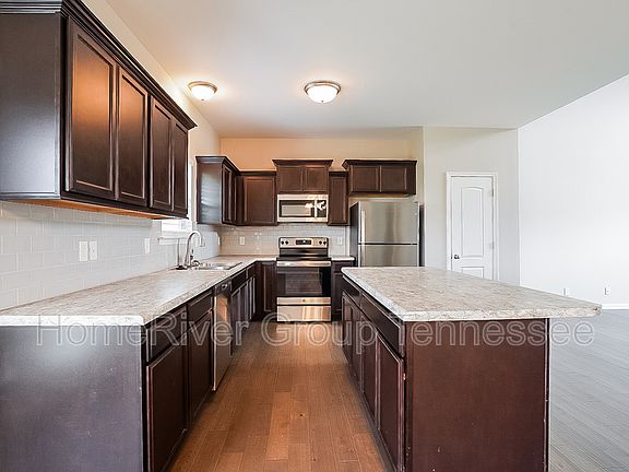 5th image of 520 Long Creek Dr