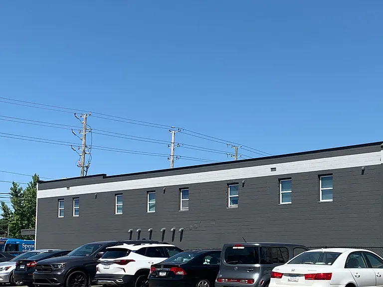 1413 East Washington Street — Photo 7