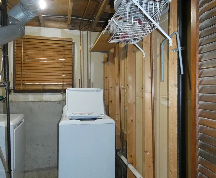 8502 Orchard St — Photo 24