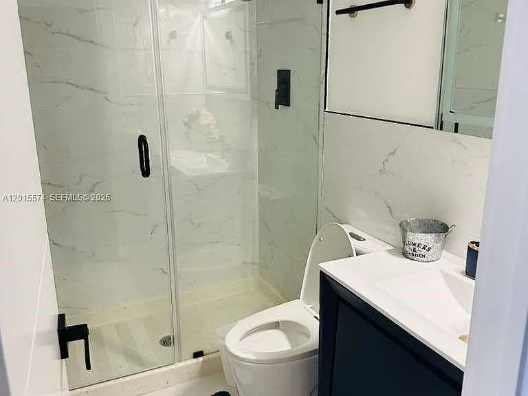 600 Parkview Dr #1018 — Photo 14