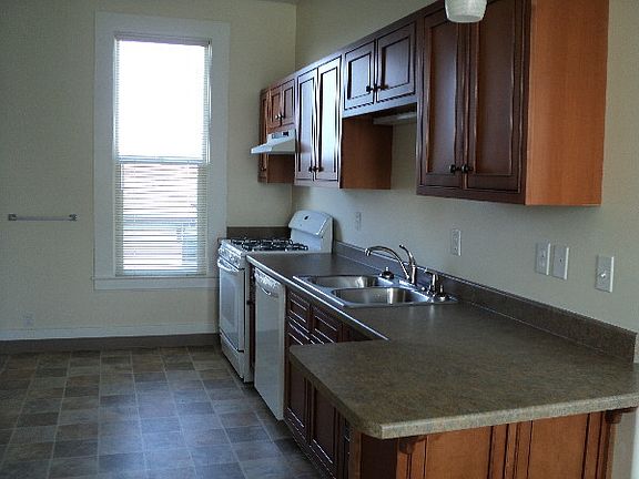 5th image of 1035 11th St #3