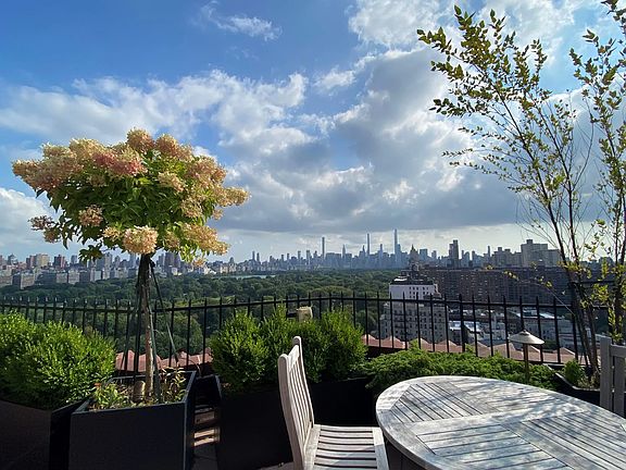 2nd image of 444 Central Park W APT 3G