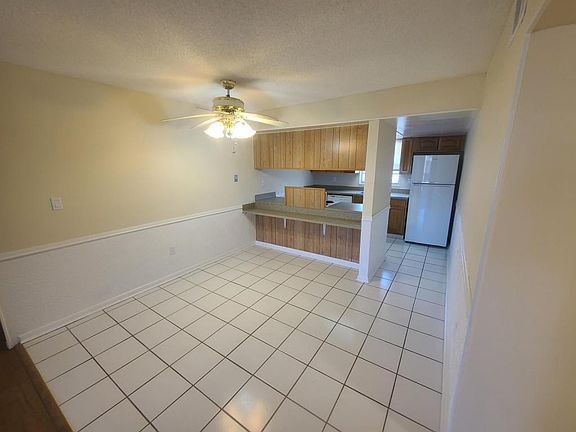 5th image of 254 Ulster Ln