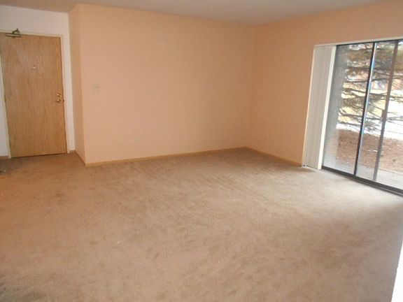 4th image of 1908 Country Dr APT 101