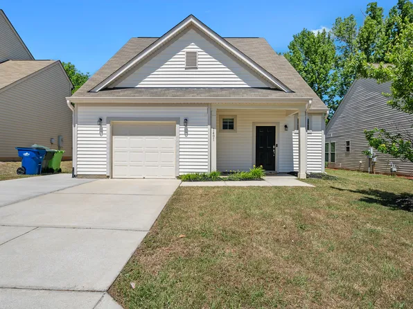 1401 Ujamaa Dr, Raleigh, NC 27610