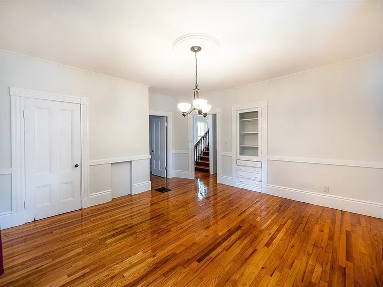 12 Adella Pl — Photo 14