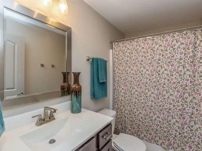 1348 Rolling Glen Dr — Photo 11