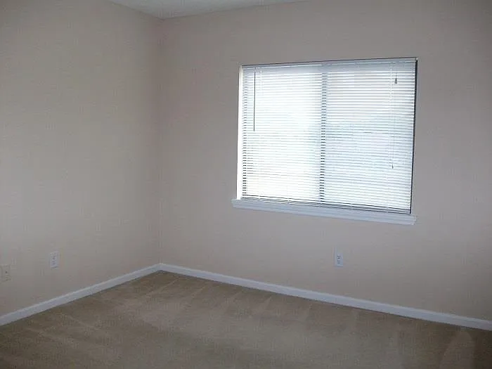 9 Hannah Cole Dr — Photo 2