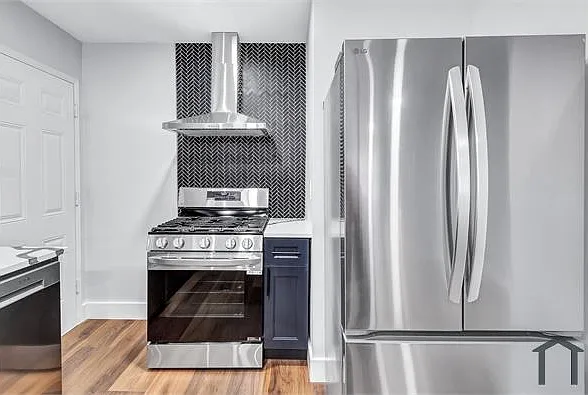 1328 Sharon St NW — Photo 8