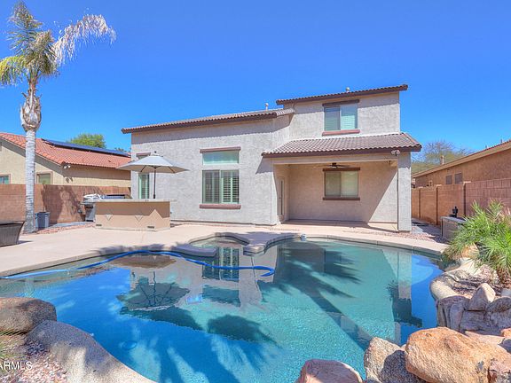 3rd image of 45225 W MIRAFLORES Street