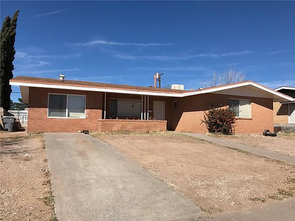 2nd image of 412 De Leon Dr