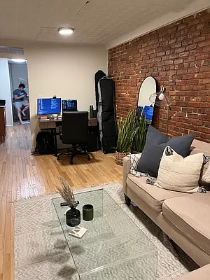 Rented by Metripol Corporation | media 3