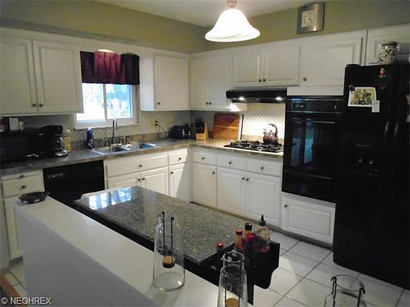 2nd image of 5245 Evelyn Dr