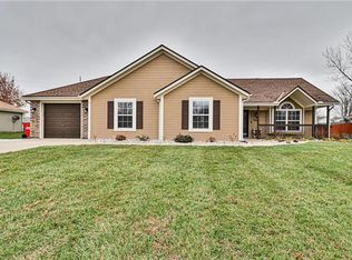 1006 Rock Creek Ln, Grain Valley, MO 64029