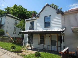 1011 W Johnson St, Staunton, VA 24401