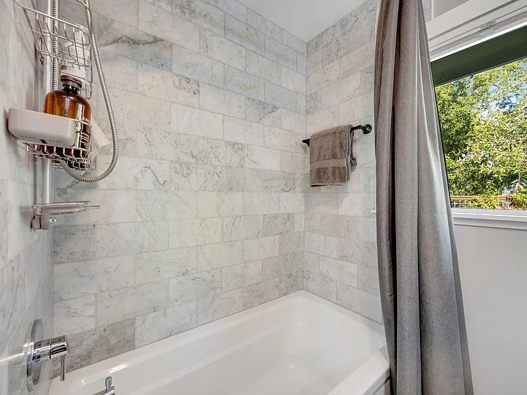 88 Calistoga Rd — Photo 39