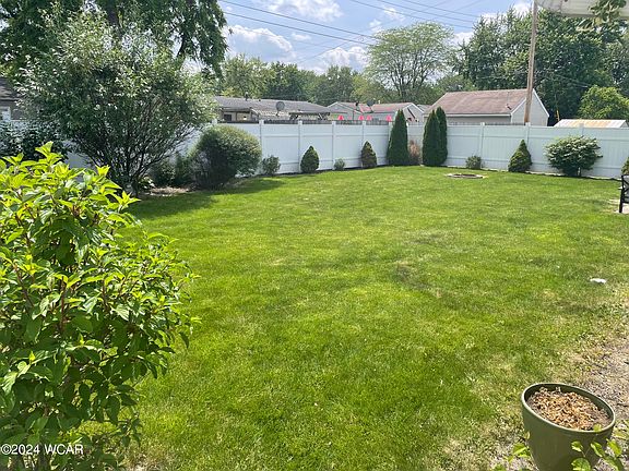 3rd image of 611 Westbrook Dr