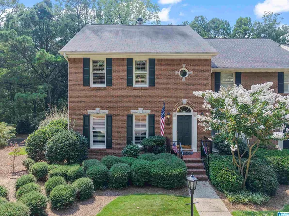 3111 Chestnut Oaks Dr, Birmingham, AL 35244