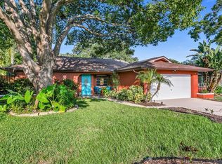 1013 Patriot Pl, Dunedin, FL 34698