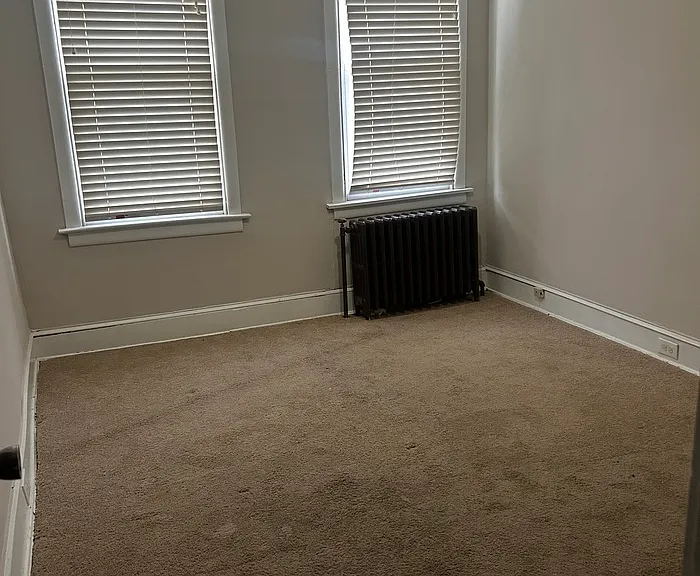 2799 Parkwood Ave — Photo 4