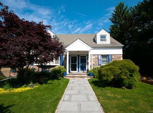 315 Gainsborg Ave E, West Harrison, NY 10604