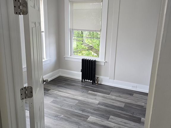 3rd image of 491 Maple St APT 11