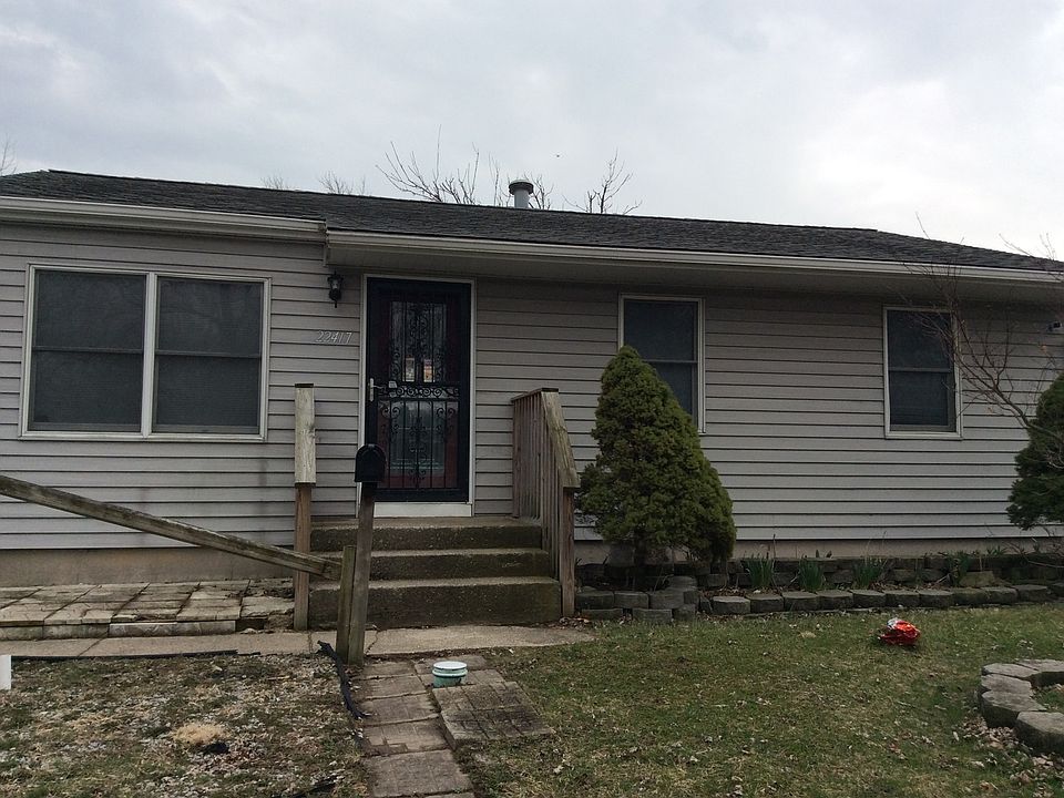 1st image of 22417 Yates Ave