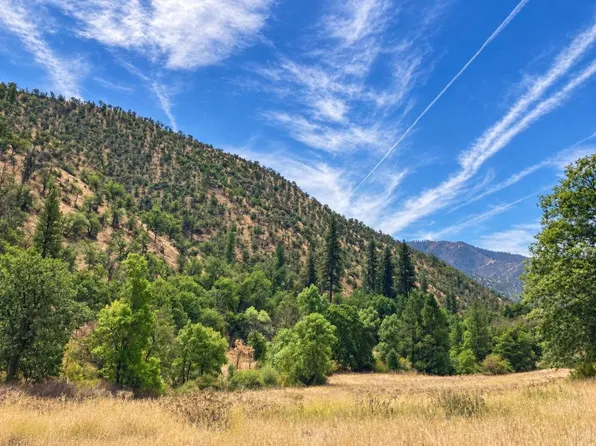 1128 Dutch Creek Rd, Klamath River, CA 96050