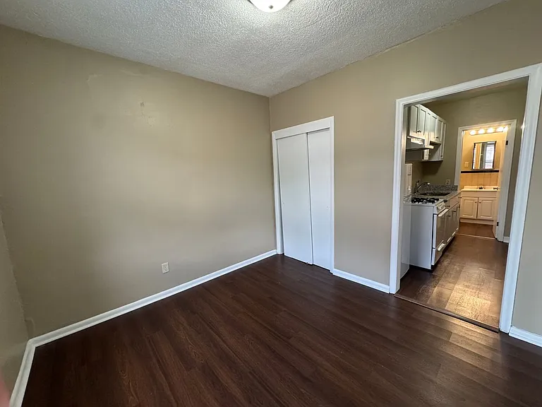 1332 Minnehaha Ave W — Photo 18