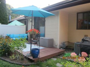 55 Dowd Ave APT 24, Canton, CT 06019