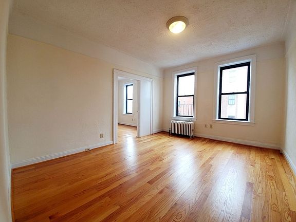 2nd image of 244 15th St Unit 4F